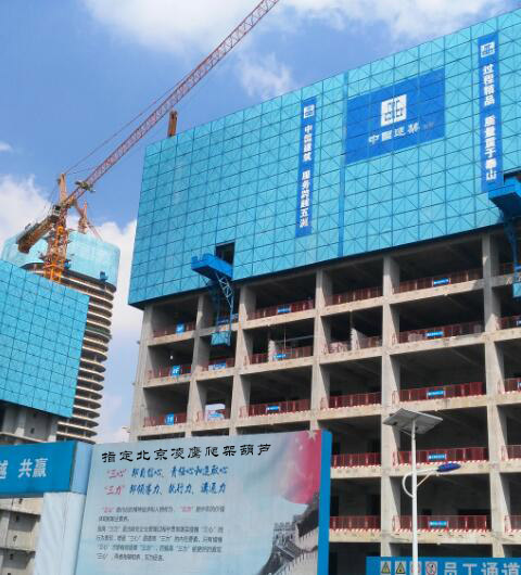 广州万博广场爬架葫芦案例